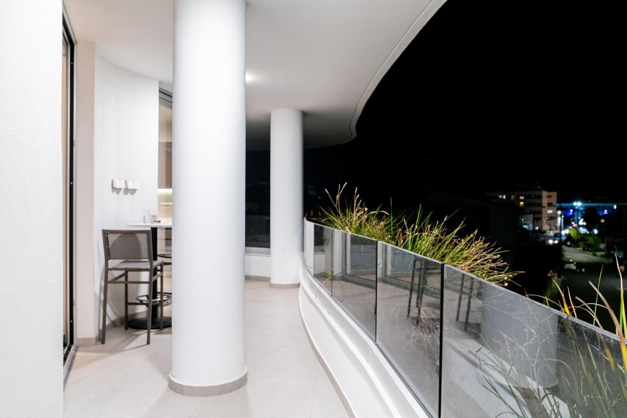 Venus Apartment Larnaka Exterior foto